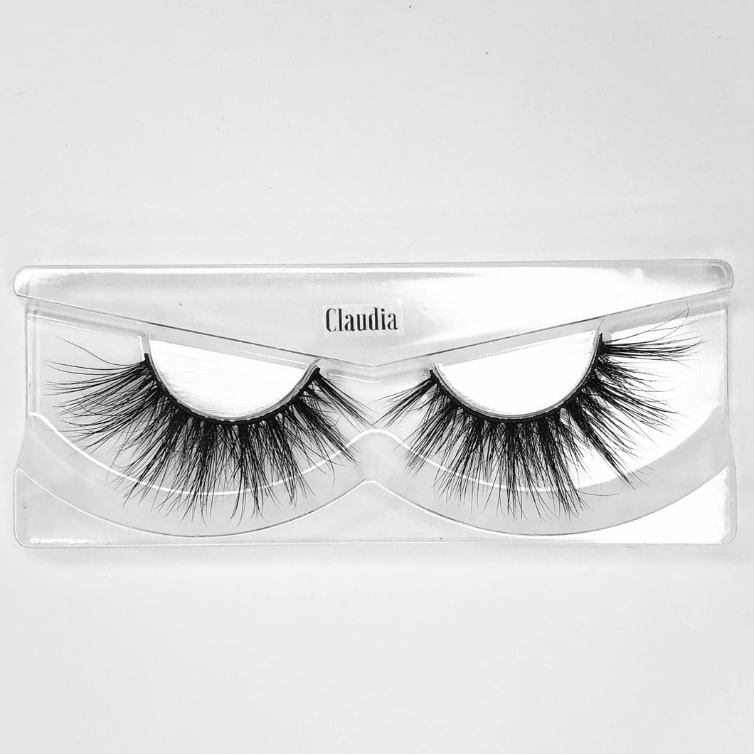 CLAUDIA Lash